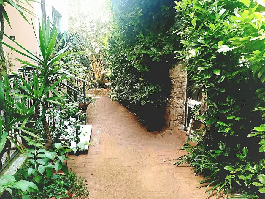 Immagine 7 di Camera in affitto  in Via Martiri delle Ardeatine a Pisa