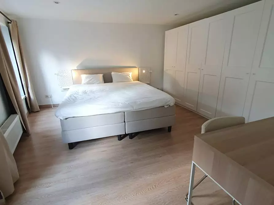 Immagine 2 di Appartamento in affitto  in Avenue Henri Jaspar a Saint-Gilles