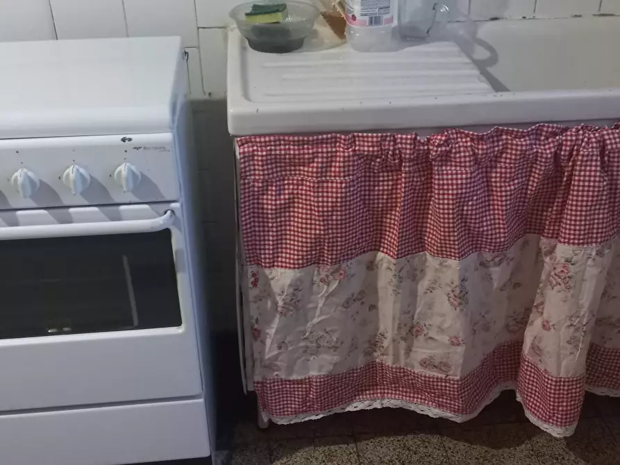 Immagine 8 di Camera in affitto  in Via Trieste a Parma