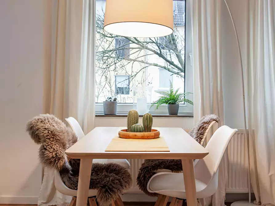 Immagine 9 di Casa indipendente in affitto  in Oberbilker Allee a Düsseldorf