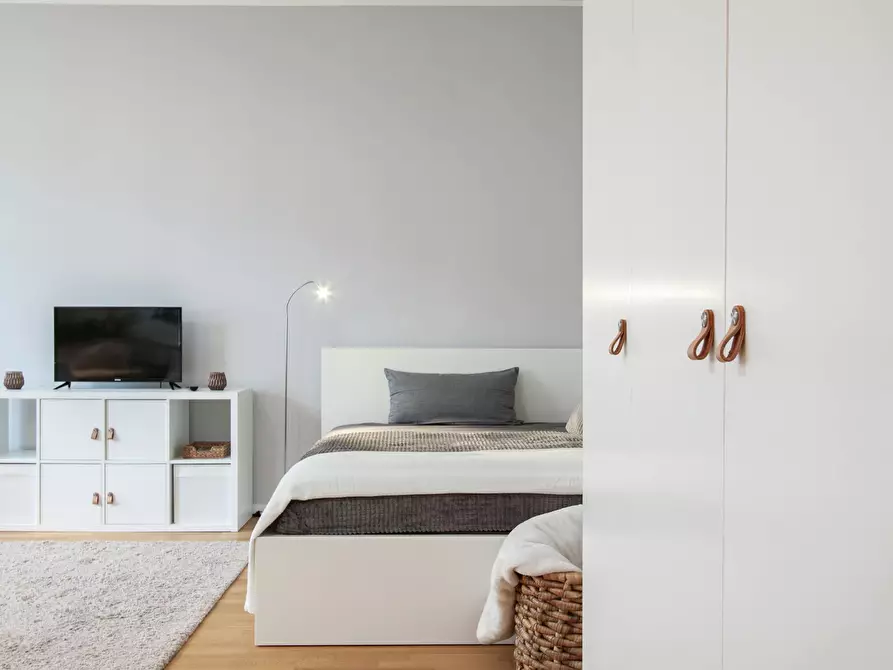 Immagine 4 di Casa indipendente in affitto  in Oberbilker Allee a Düsseldorf