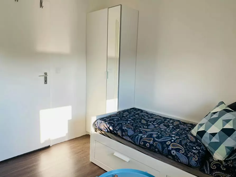 Immagine 3 di Camera in affitto  in Quiddestraße a München