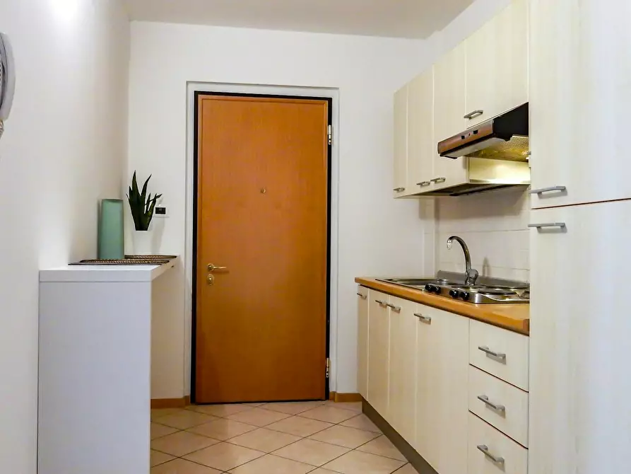 Immagine 8 di Camera in affitto  in Via Tomaso Gar a Trento