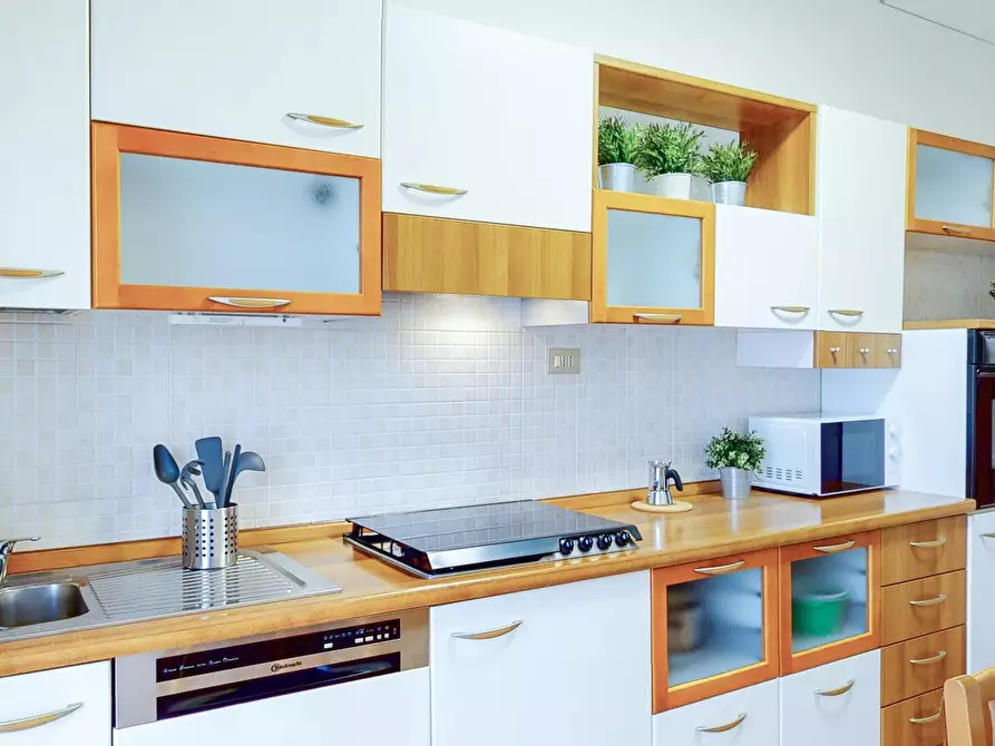 Immagine 8 di Camera in affitto  in Via Michelangelo Buonarroti a Padova