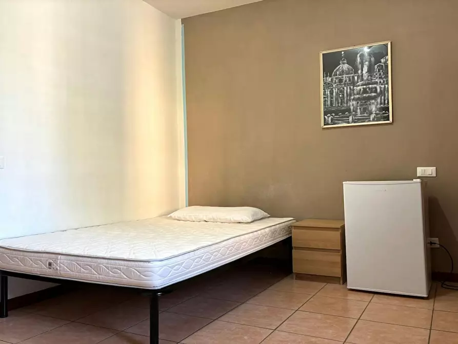 Immagine 4 di Camera in affitto  in Via Alessandro Brisse a Roma