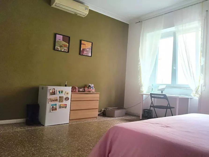 Immagine 4 di Camera in affitto  in Via Oreste Tommasini a Roma