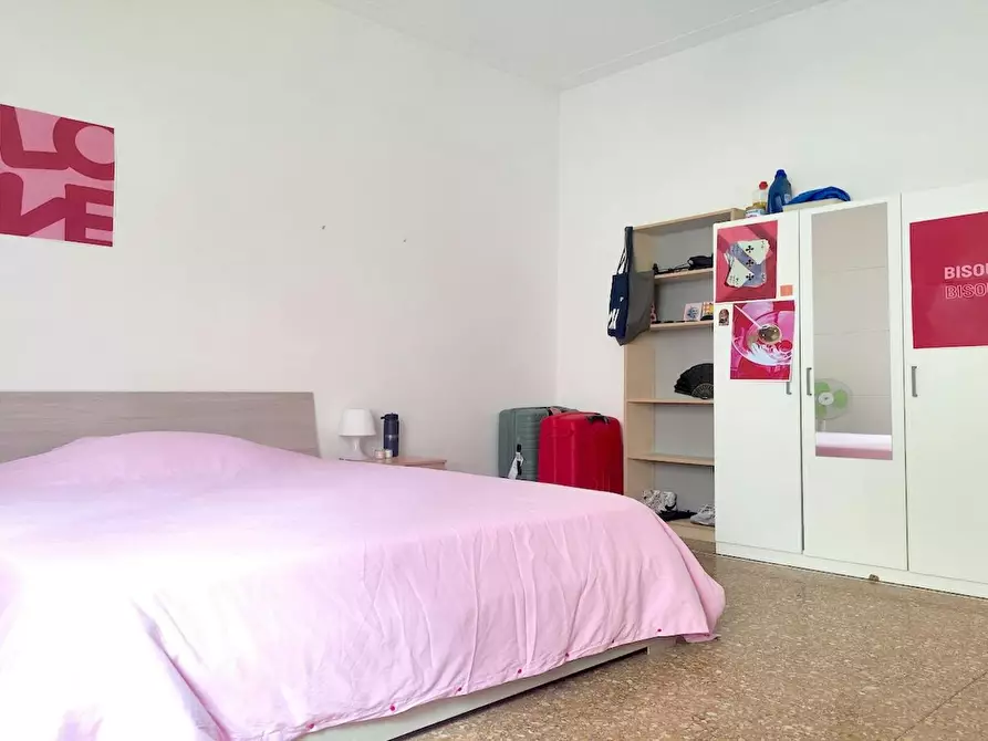 Immagine 2 di Camera in affitto  in Via Oreste Tommasini a Roma