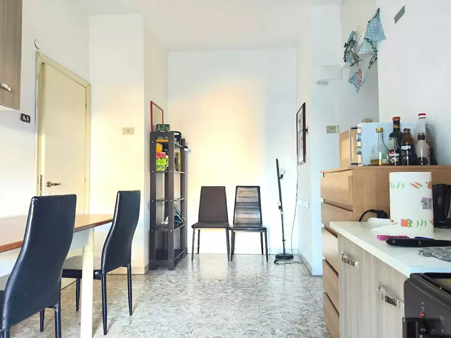 Immagine 10 di Camera in affitto  in Viale Egeo a Roma