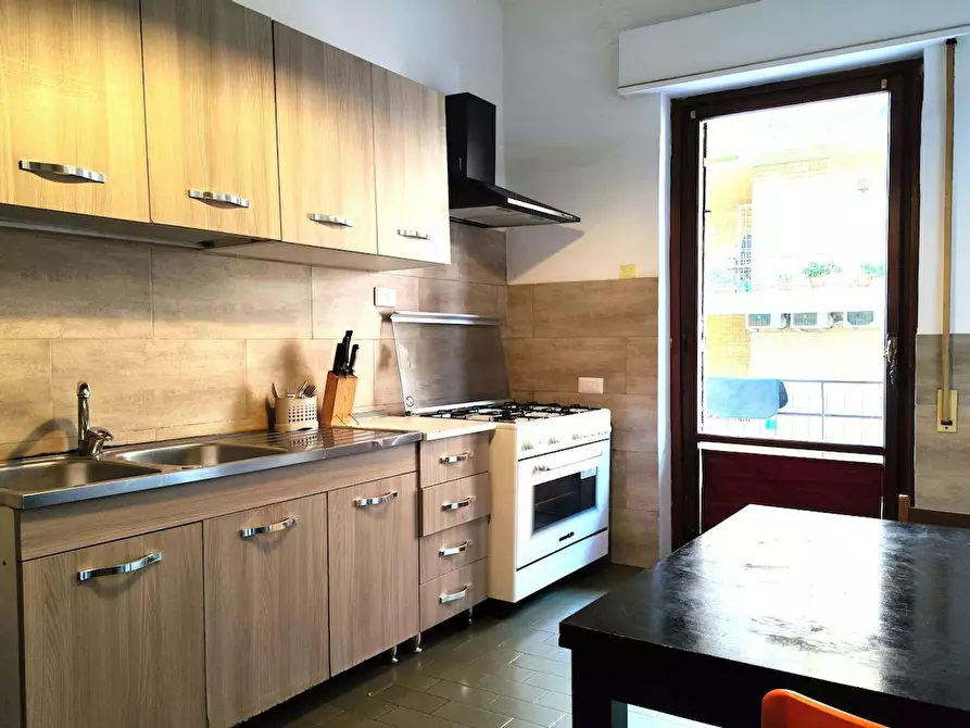 Immagine 7 di Camera in affitto  in Via Francesco Orestano a Roma