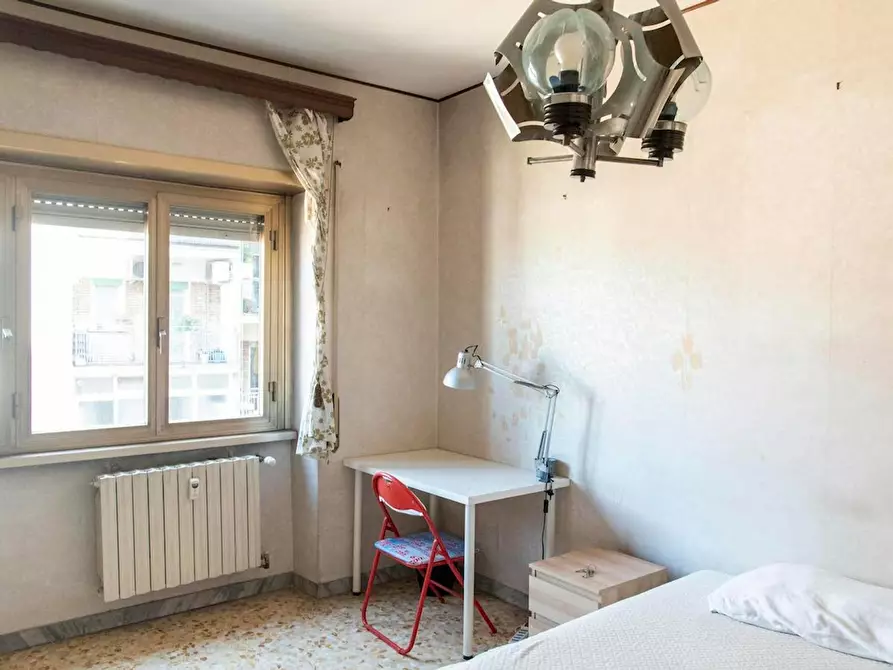 Immagine 4 di Camera in affitto  in Via Laurentina a Roma
