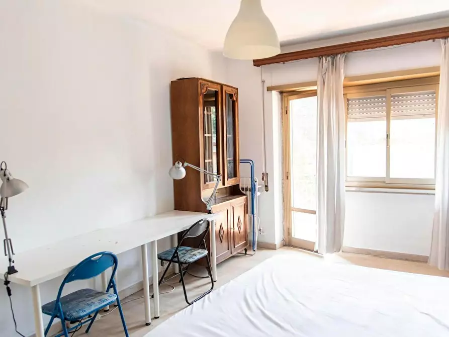 Immagine 2 di Camera in affitto  in Via Laurentina a Roma