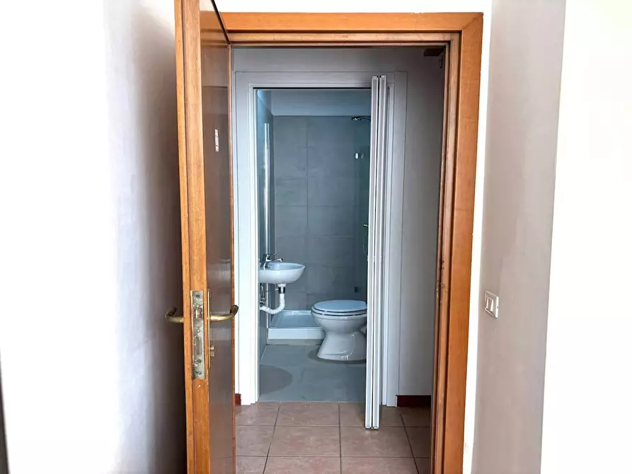 Immagine 6 di Camera in affitto  in Via Alessandro Brisse a Roma