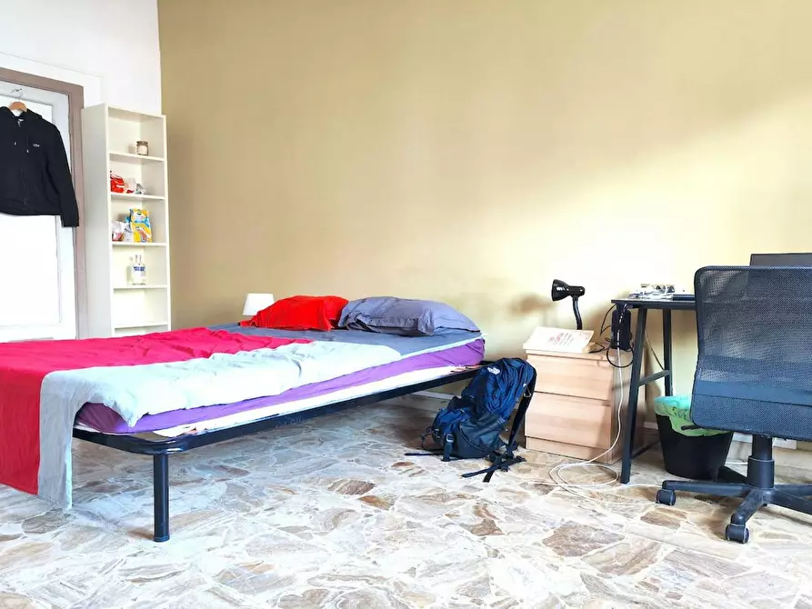 Immagine 5 di Camera in affitto  in Viale Tirreno a Roma