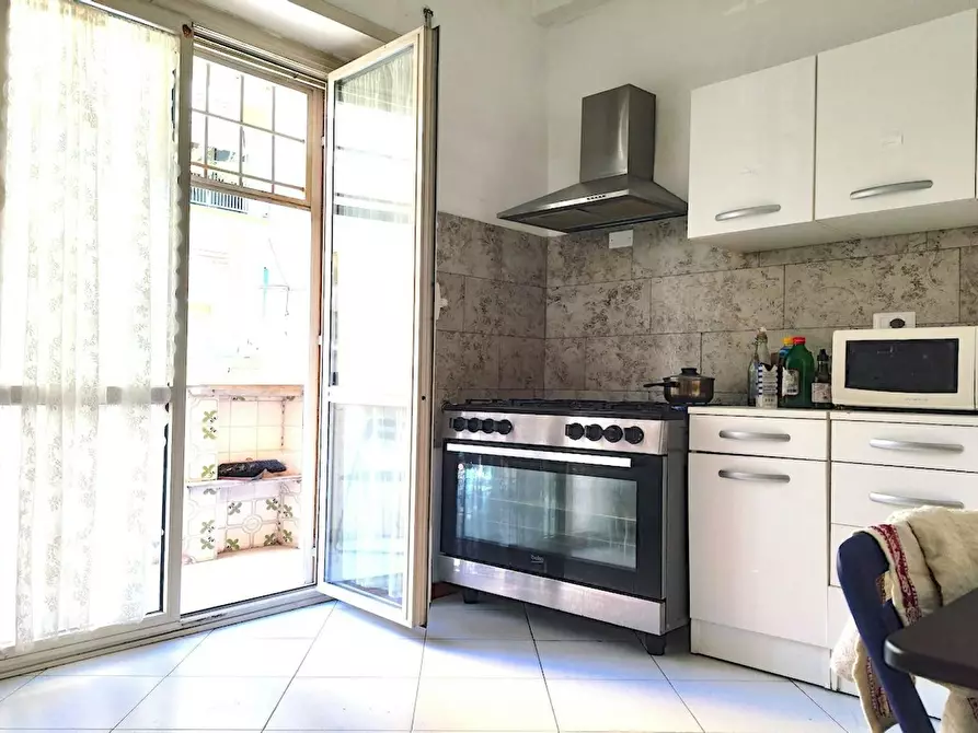 Immagine 10 di Camera in affitto  in Viale Tirreno a Roma