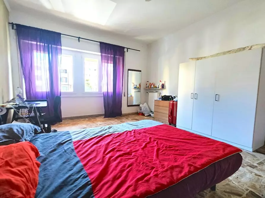 Immagine 1 di Camera in affitto  in Viale Tirreno a Roma