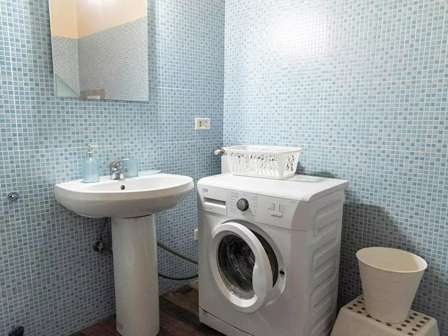 Immagine 7 di Camera in affitto  in Via Napoleone III a Roma