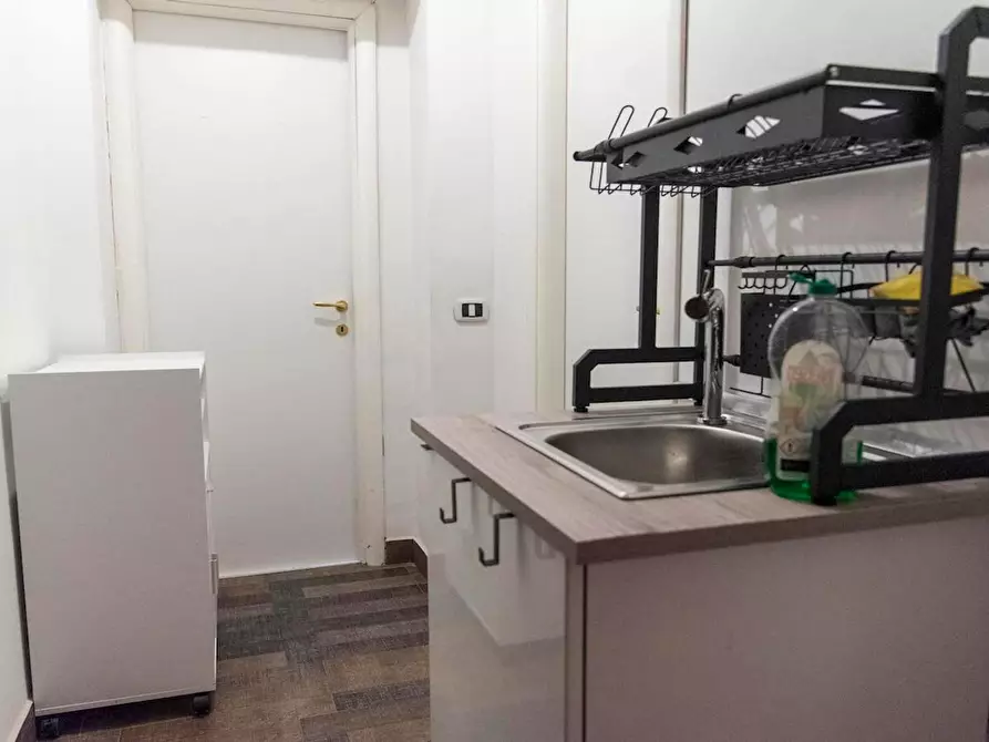 Immagine 6 di Camera in affitto  in Via Napoleone III a Roma