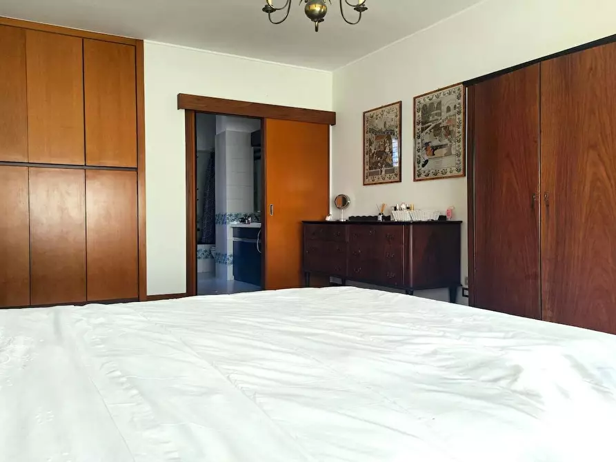 Immagine 3 di Camera in affitto  in Viale Cesare Pavese a Roma