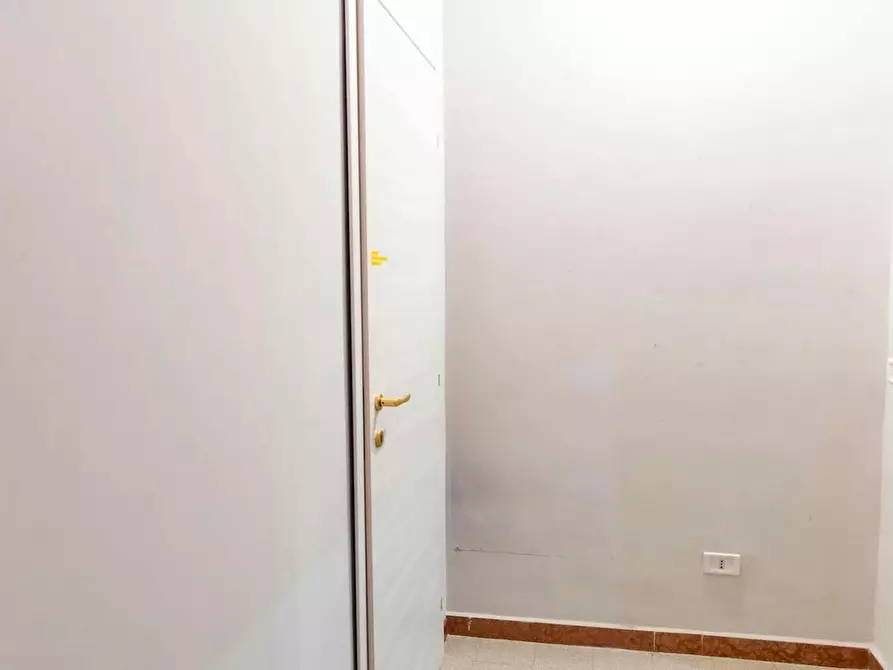 Immagine 8 di Camera in affitto  in Via Napoleone III a Roma