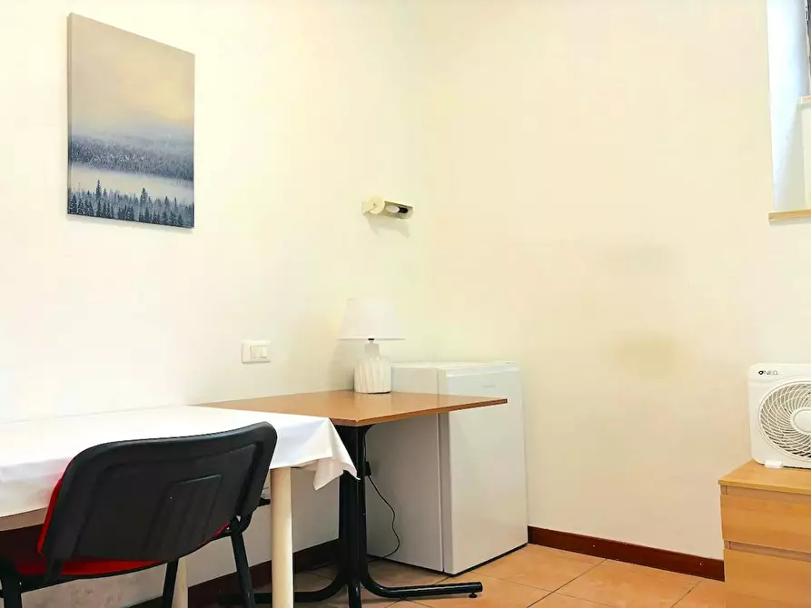 Immagine 3 di Camera in affitto  in Via Alessandro Brisse a Roma