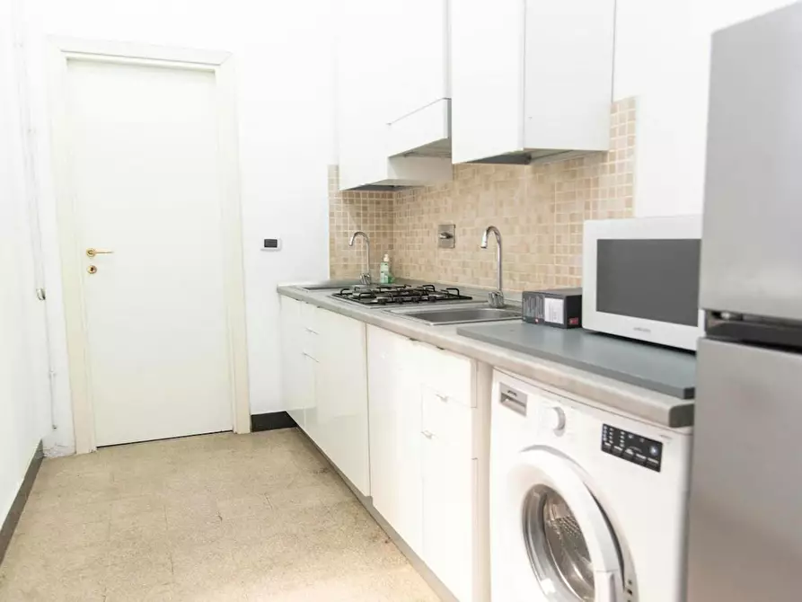 Immagine 9 di Camera in affitto  in Via Napoleone III a Roma