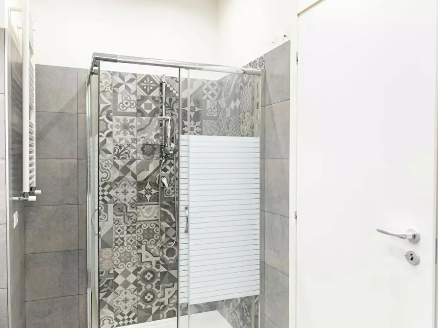 Immagine 6 di Camera in affitto  in Via Napoleone III a Roma