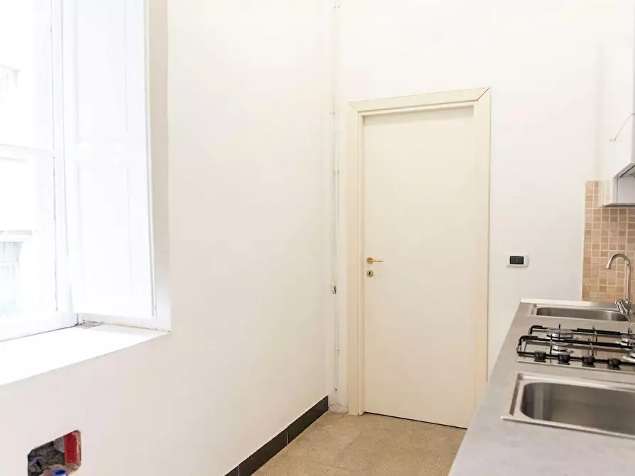 Immagine 10 di Camera in affitto  in Via Napoleone III a Roma