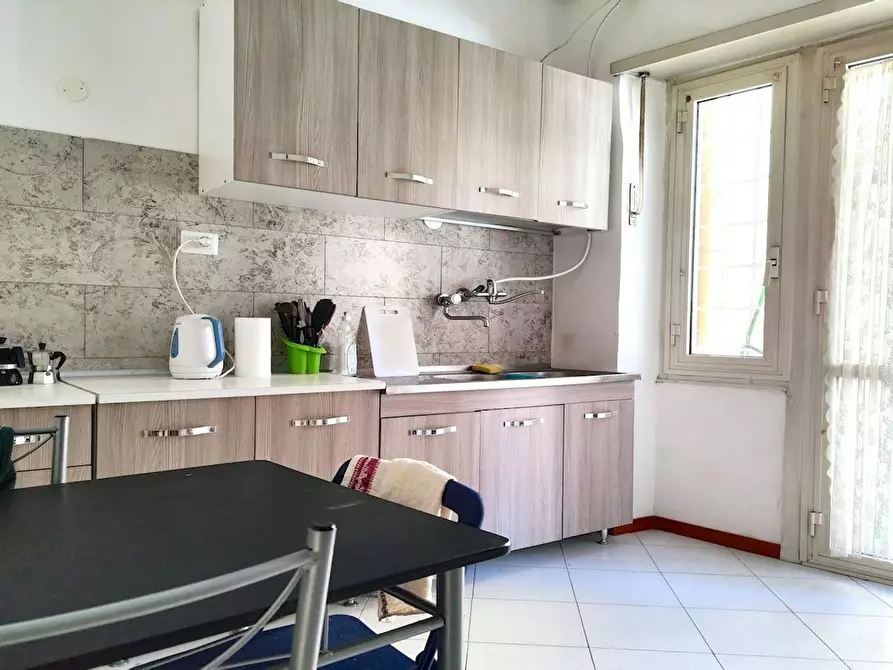 Immagine 8 di Camera in affitto  in Viale Tirreno a Roma