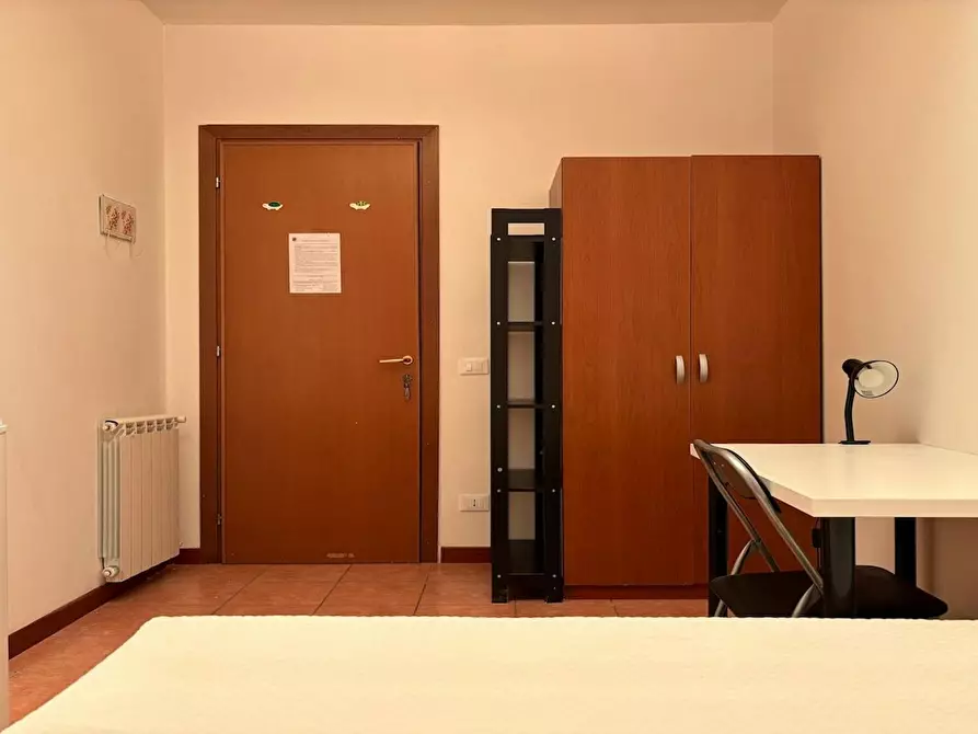 Immagine 3 di Camera in affitto  in Via Alessandro Brisse a Roma