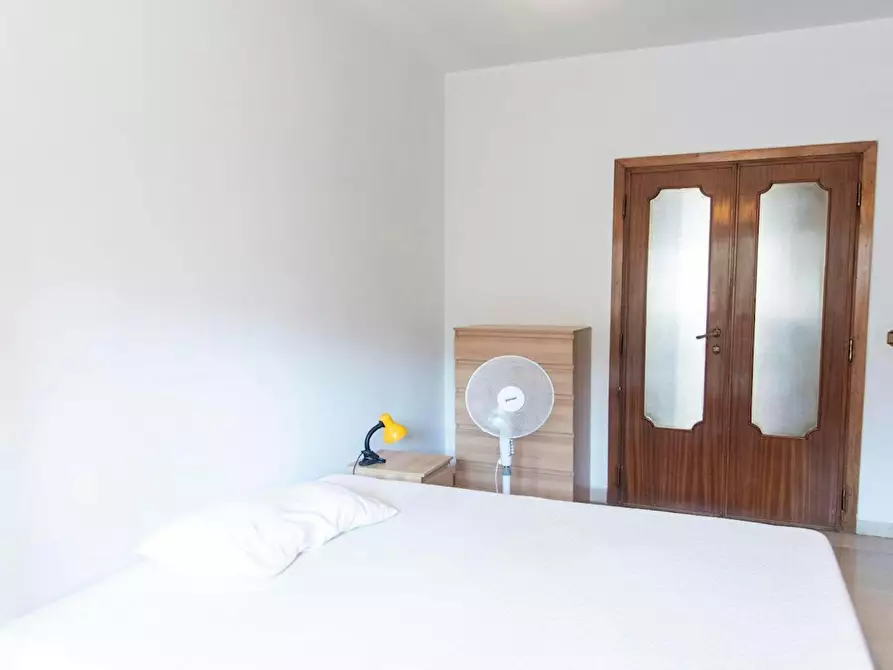 Immagine 4 di Camera in affitto  in Via Laurentina a Roma