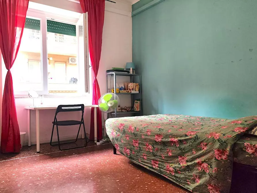 Immagine 3 di Camera in affitto  in Via Oreste Tommasini a Roma