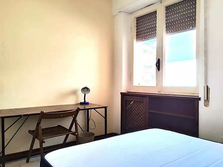 Immagine 2 di Camera in affitto  in Via Bisentina a Roma