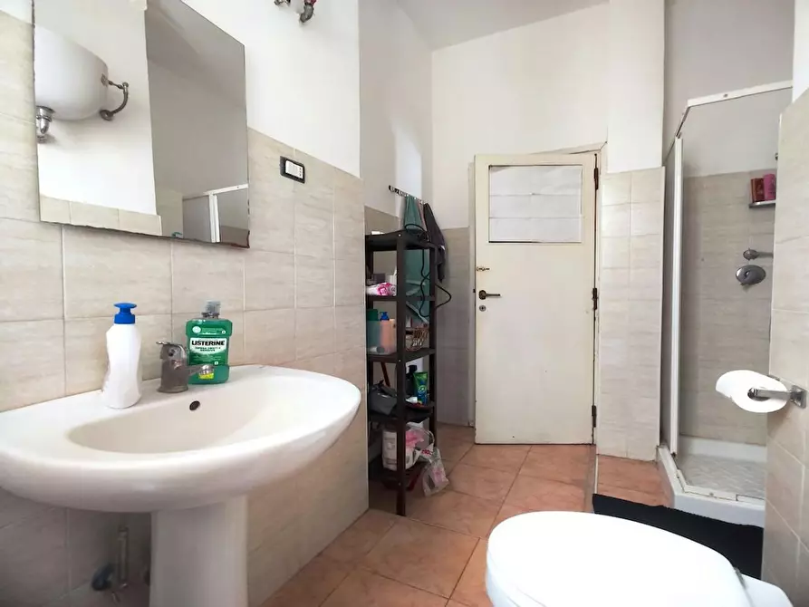 Immagine 10 di Camera in affitto  in Via Oreste Tommasini a Roma