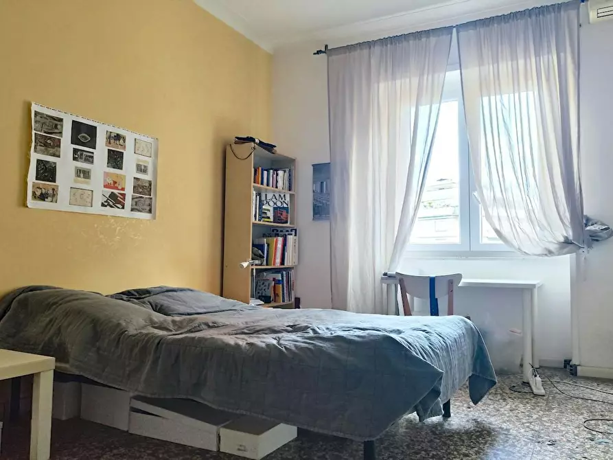 Immagine 1 di Camera in affitto  in Via Oreste Tommasini a Roma