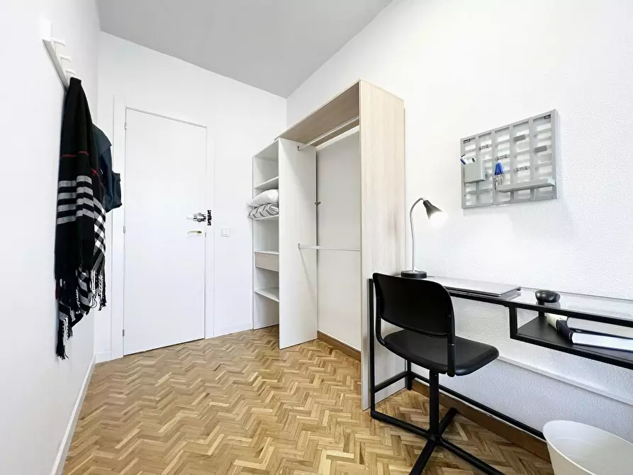 Immagine 6 di Camera in affitto  in Calle de San Germán a Madrid