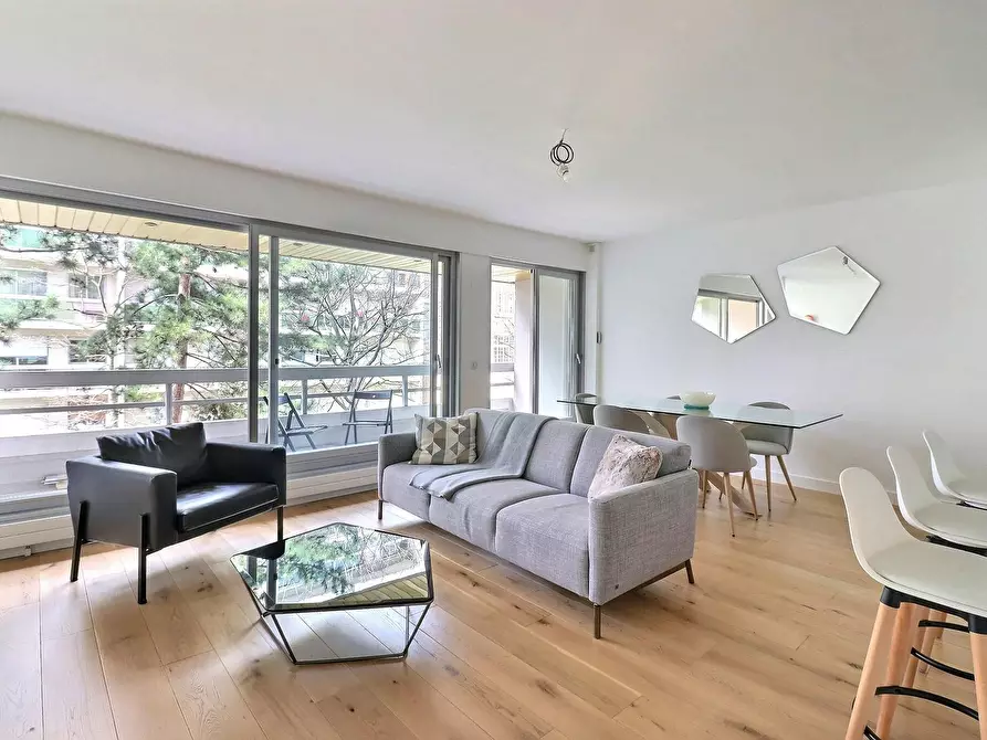 Immagine 7 di Appartamento in affitto  in Villa Poirier a Paris