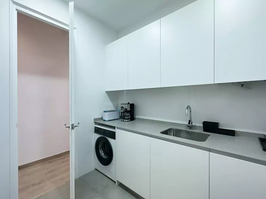 Immagine 5 di Camera in affitto  in Carrer de Viladomat a Barcelona