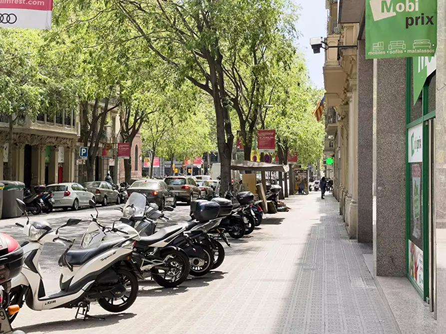 Immagine 8 di Camera in affitto  in Carrer de Viladomat a Barcelona