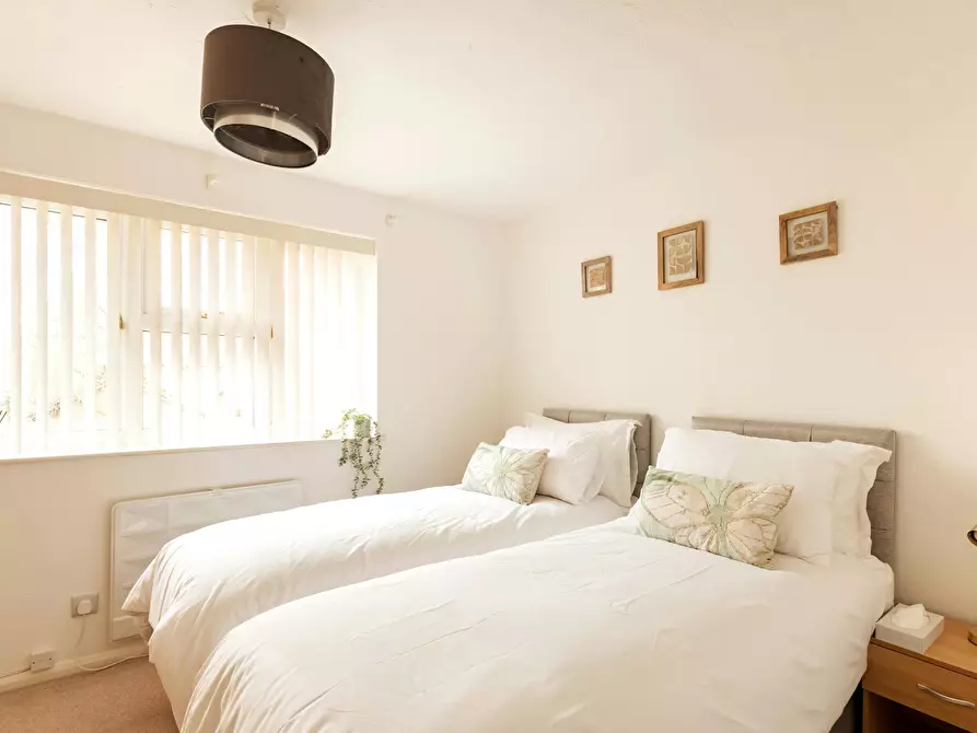 Immagine 7 di Casa indipendente in affitto  in Keats Avenue a Reigate and Banstead