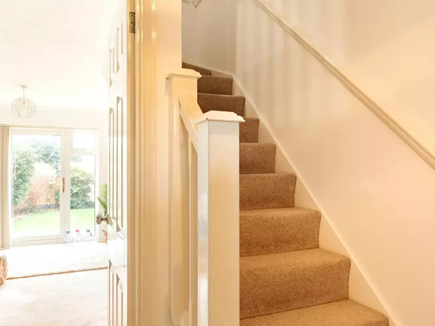 Immagine 9 di Casa indipendente in affitto  in Keats Avenue a Reigate and Banstead
