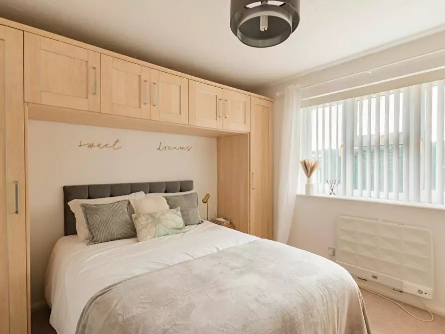 Immagine 3 di Casa indipendente in affitto  in Keats Avenue a Reigate and Banstead