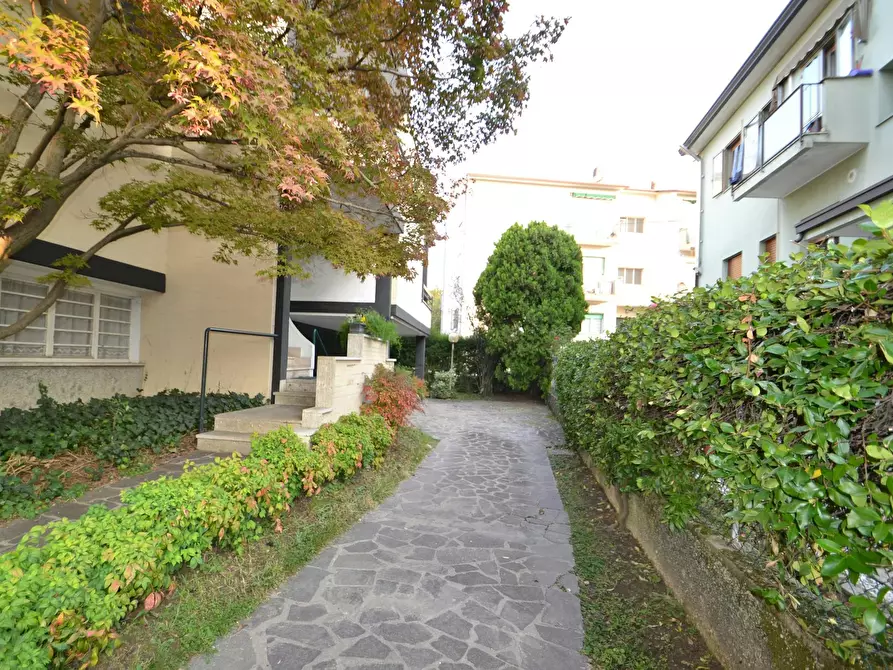 Immagine 10 di Camera in affitto  in Via Merano a Padova