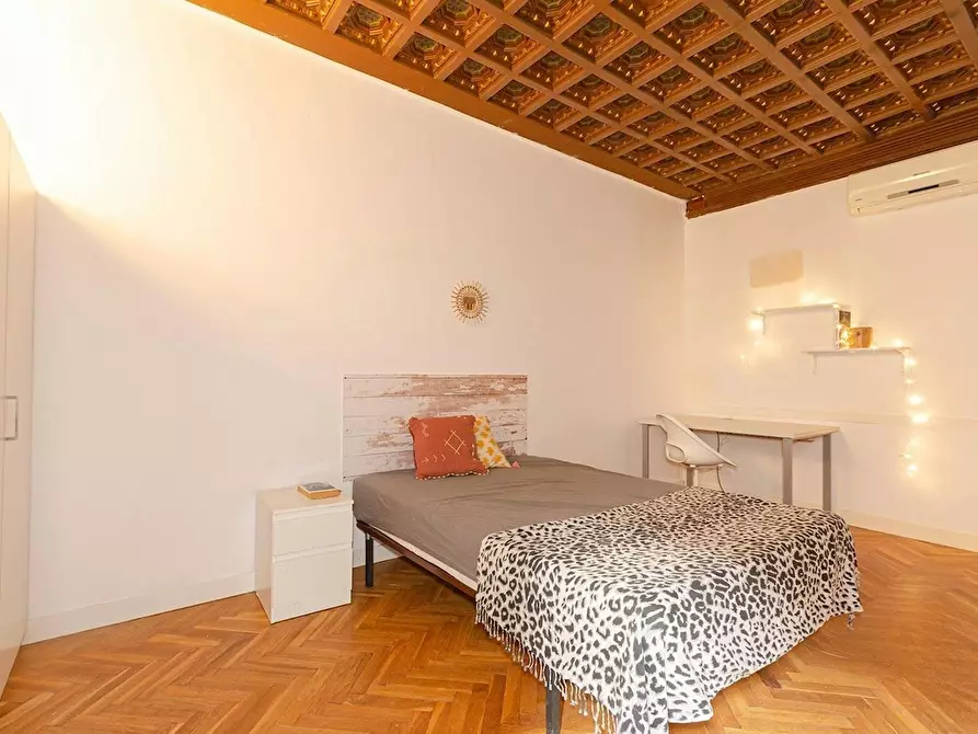 Immagine 2 di Camera in affitto  in Carrer de Santa Anna a Barcelona