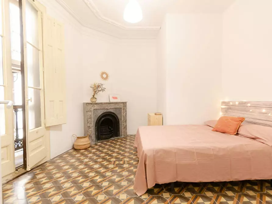 Immagine 2 di Camera in affitto  in Carrer de Santa Anna a Barcelona