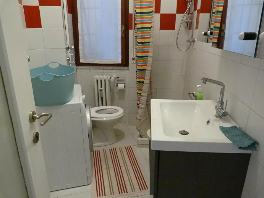 Immagine 8 di Camera in affitto  in Via Federico Tesio a Milano