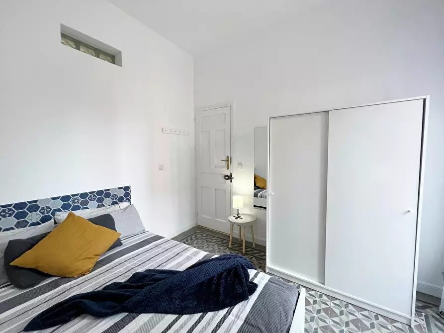 Immagine 2 di Camera in affitto  in Calle de San Bernardo a Madrid