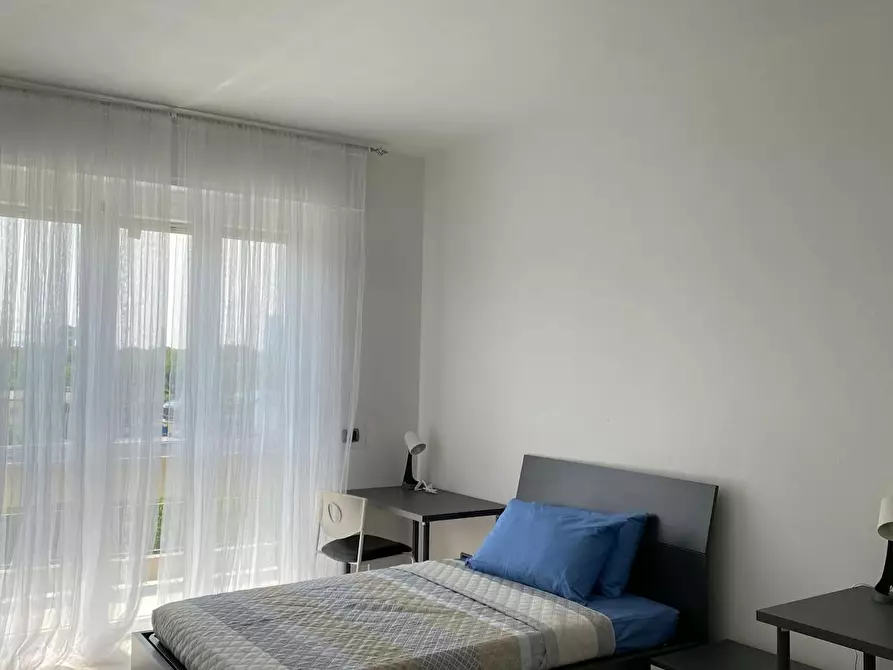 Immagine 3 di Camera in affitto  in Via Concilio Vaticano II a Milano