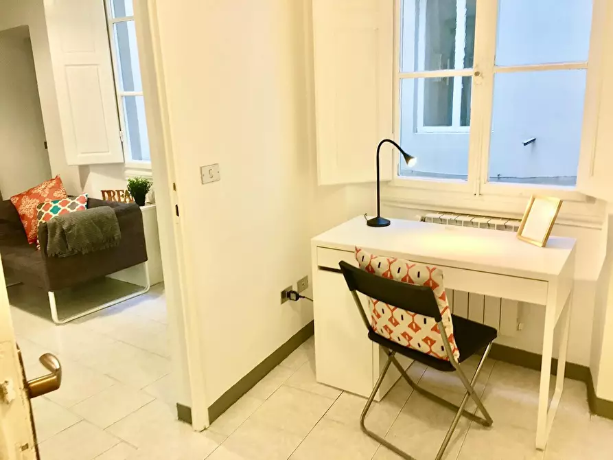 Immagine 2 di Camera in affitto  in Via del Ponte Rosso a Firenze