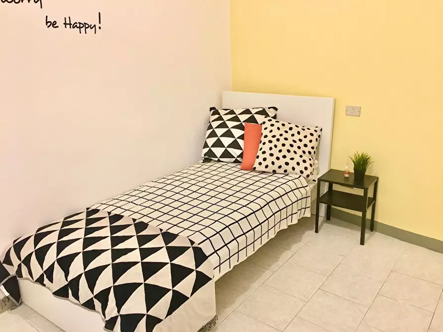 Immagine 1 di Camera in affitto  in Via del Ponte Rosso a Firenze