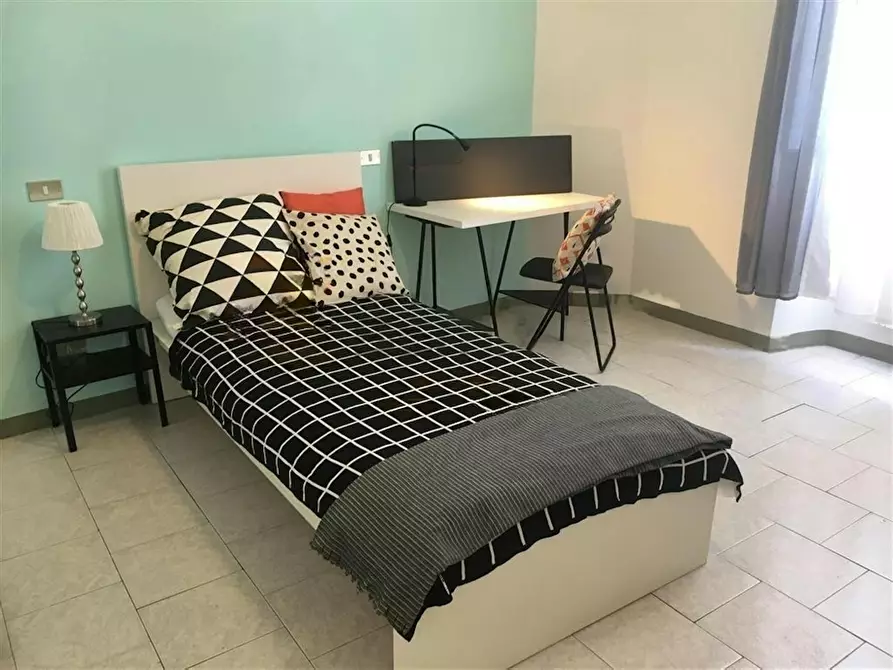 Immagine 7 di Camera in affitto  in Via del Ponte Rosso a Firenze